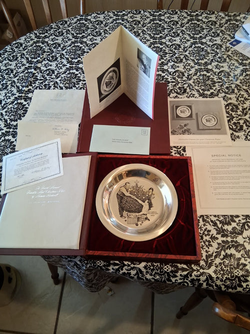 1973 Norman Rockwell (Franklin Mint) Collectors Plate, "Trimming The Tree"